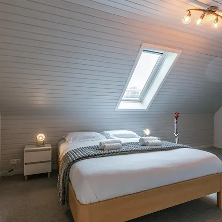 Lägenhet Huswell - Sunny & Stylish Beachside Retreat Oostende